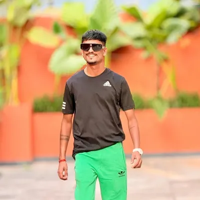 dipesh dip's profile