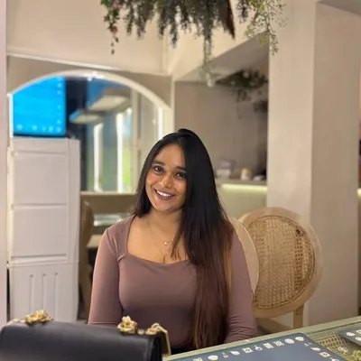 Disha Desai profile