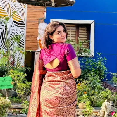 Divya Singh profile