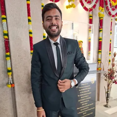 Drx Divesh Sawnani profile