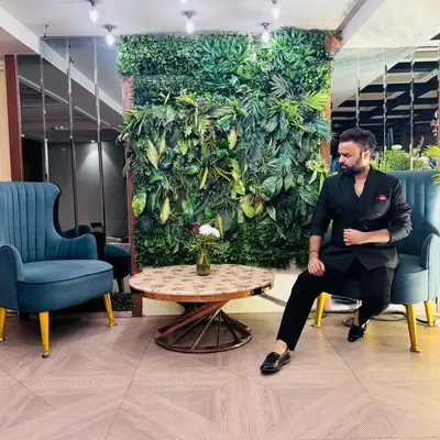 Divik Gupta profile