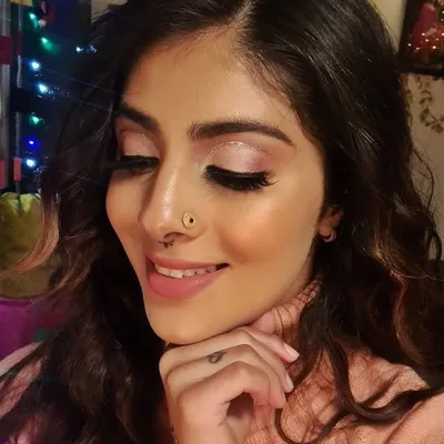 divinebyneetkaur profile