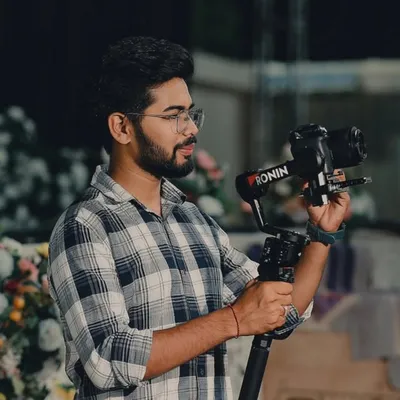 Divy Garg ❤️ profile