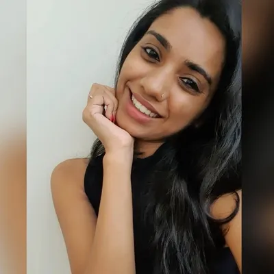 Divya Dak profile