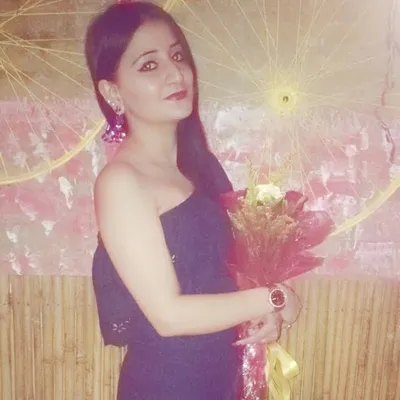 Divya karakoti profile