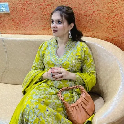 Divya punjaban Arora🧿 profile