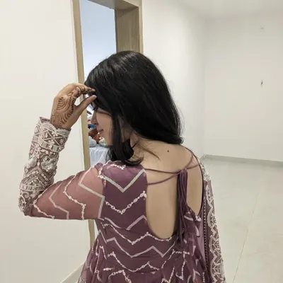 Divya Arora profile