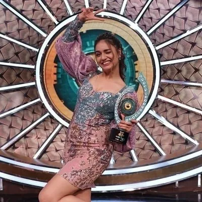 Divya Agarwal profile
