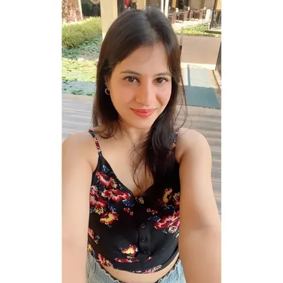 Divya K Mahajan profile
