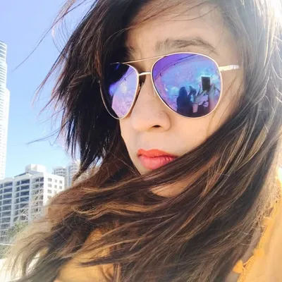 Divya Mohta profile