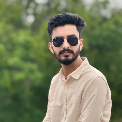 DIVYANSH RAJPUT 🎭