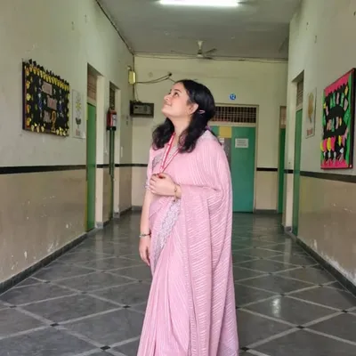 Divyanshi sharma profile