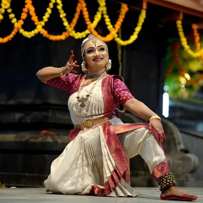 Divya Shreenath profile