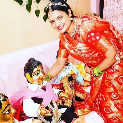 divya singh profile