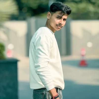 Dixit Chauhan profile