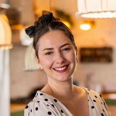 Karla Amadori profile