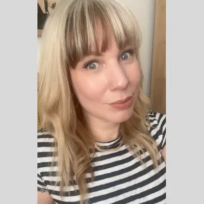Victoria James profile