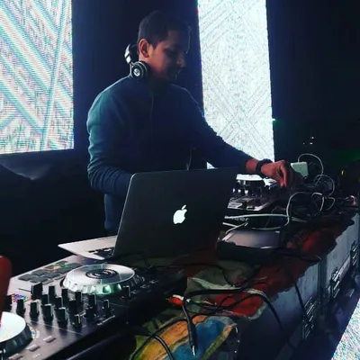 Dj hemz official ๐ฎ๐ณ profile