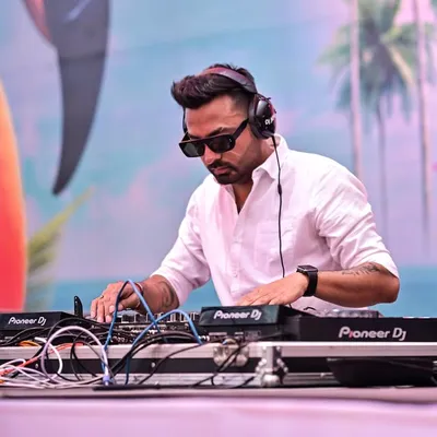 Jenish Paswala profile