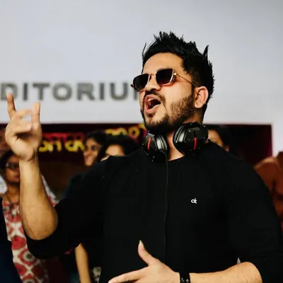 Đj Mayur profile