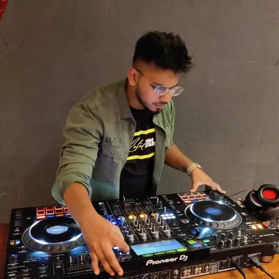 DJ REETIK profile