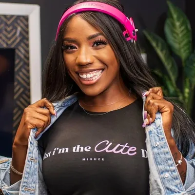 DJ ReRe | International DJ, Entrepreneur & Hype Girl profile