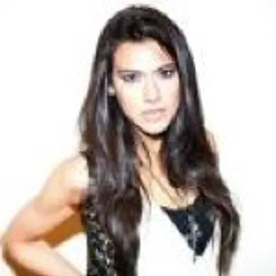 Theresa Velásquez profile