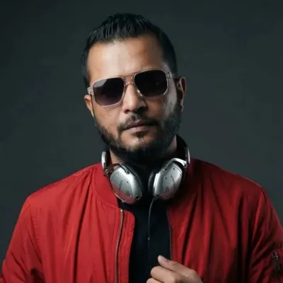 Jitesh Tolani profile