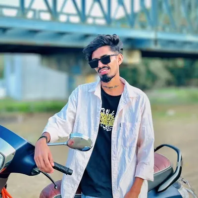 Dharmesh😎 profile