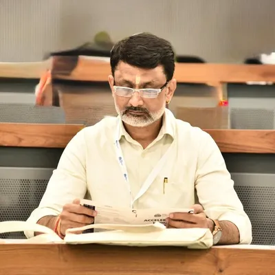 Dinesh Kr Gautam profile