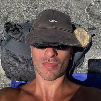 Daniel profile