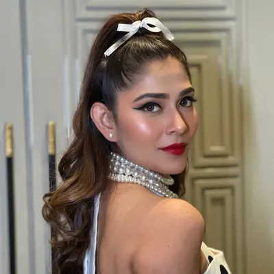 Divya Sanghvi profile