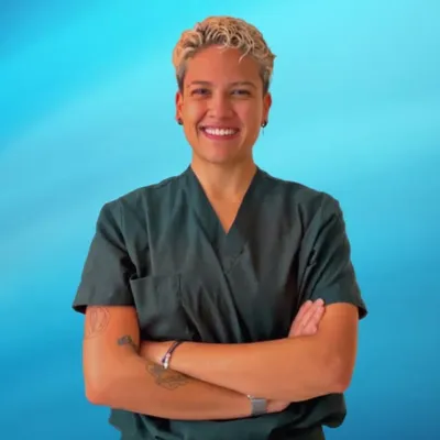 Doc Laura Salazar profile