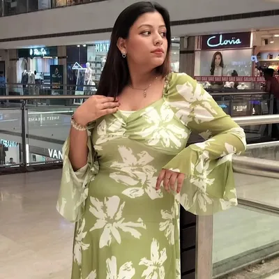 Dr. Anushruti profile
