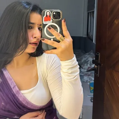 Rakhi Dogra profile