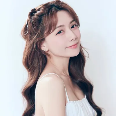 解婕翎J0 profile