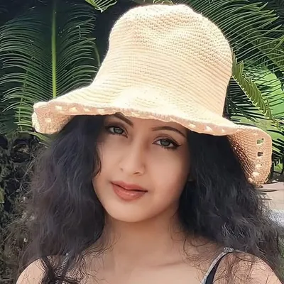 Dolly Jain Yoga profile