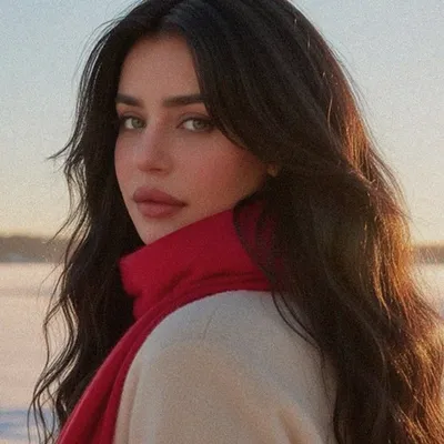 Nausheen Saeed profile