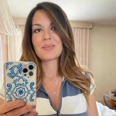 Donna Social profile