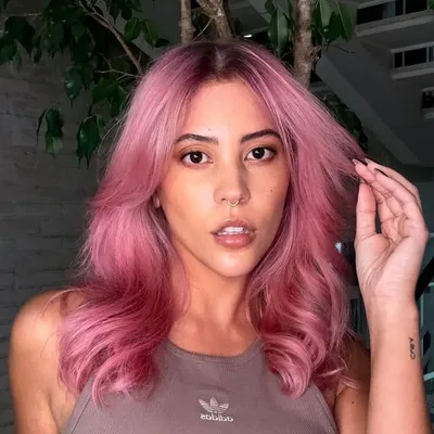 Dora Figueiredo profile