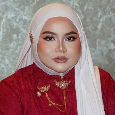 Sarah Syazana Hayrol Aziz profile