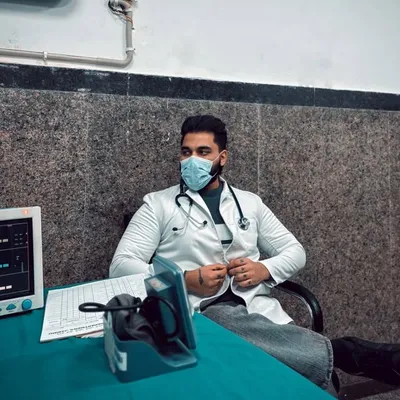 Dr. Dhruv Kesar𩺠profile