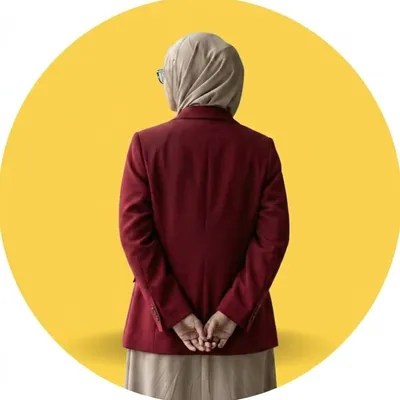 Dr Kewangan profile