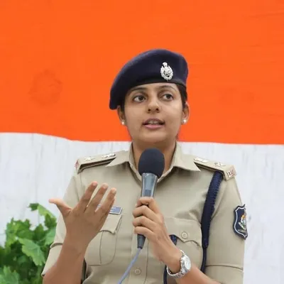 Dr.Lavina Sinha profile