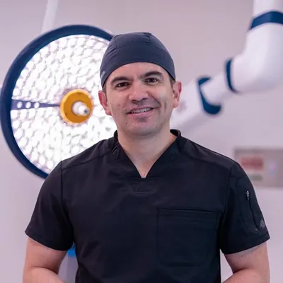 Dr. Luciano Rios Lara profile