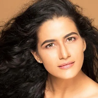 Dr Neha Tyagi profile