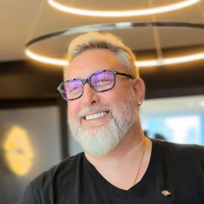 Dr.Pablo Lufiego ® | Experto en Labios profile