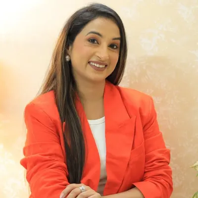 Dr. Roli Guptaa - Motherhood | Lifestyle | Travel | Fashion profile