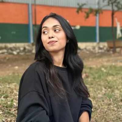 Dr.SANTHOSHITHA PT
