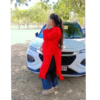 Dr. Mahek profile